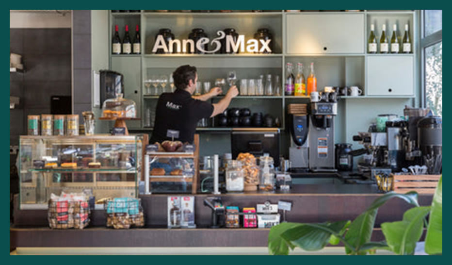 Anne & Max